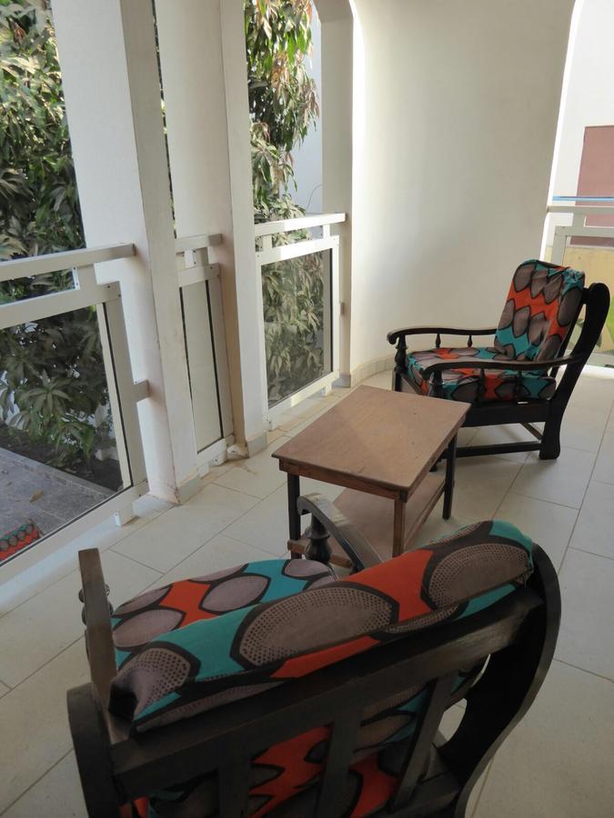 Sarawally Guesthouse Ampaya Exterior photo