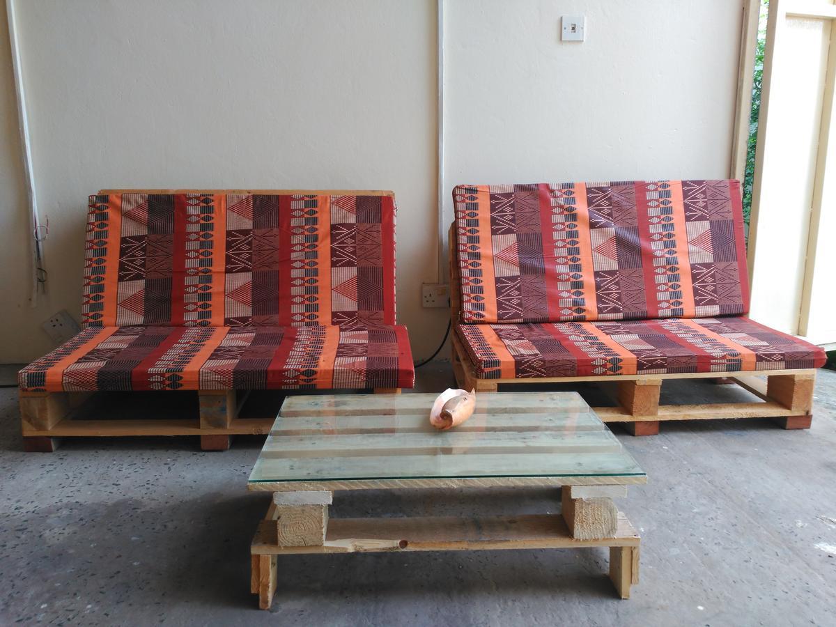 Sarawally Guesthouse Ampaya Exterior photo